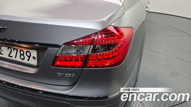 Hyundai Genesis 2013 — photo 9