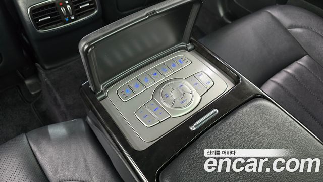 Hyundai Genesis 2013 — photo 30