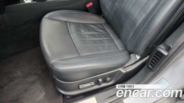 Hyundai Genesis 2013 — photo 31