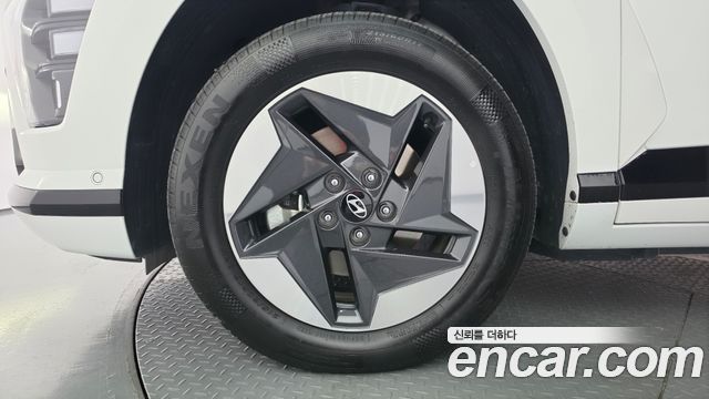 Hyundai Kona 2025 — photo 5