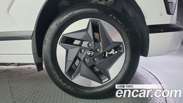 Hyundai Kona 2025 — photo 7