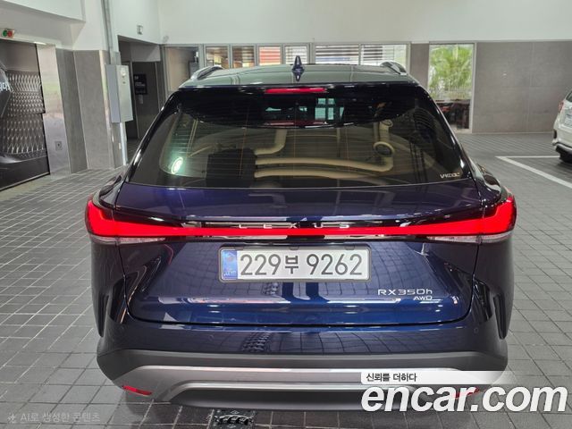 Lexus RX 2025 — photo 3