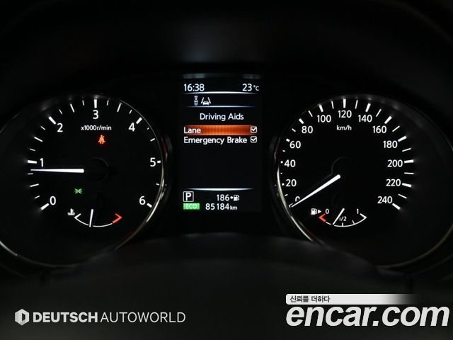 Nissan Qashqai 2016 — photo 8