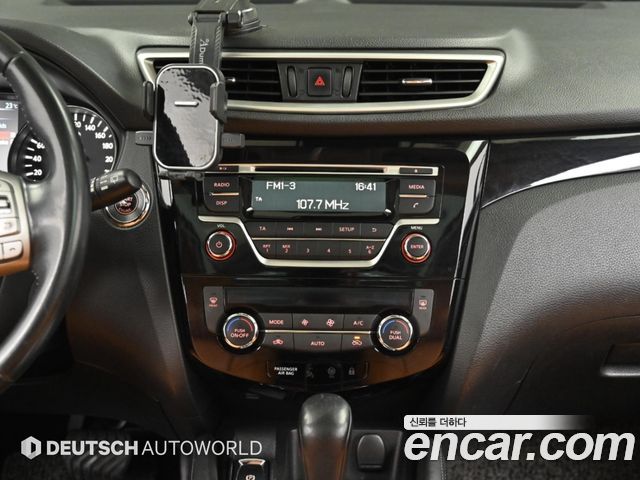 Nissan Qashqai 2016 — photo 14