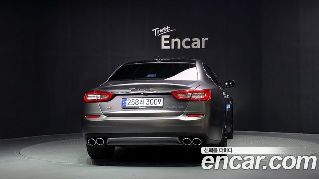 Maserati Quattroporte 2016 — photo 4