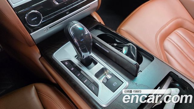 Maserati Quattroporte 2016 — photo 9