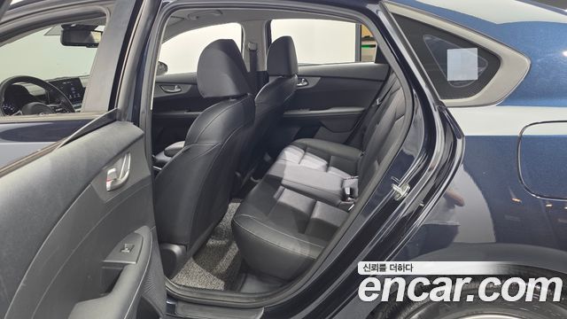 Kia K3 2021 — photo 17