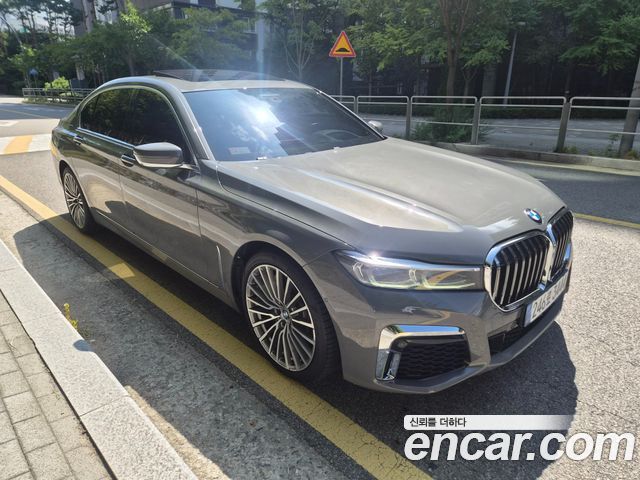 BMW 7-Series 2021 — photo 6