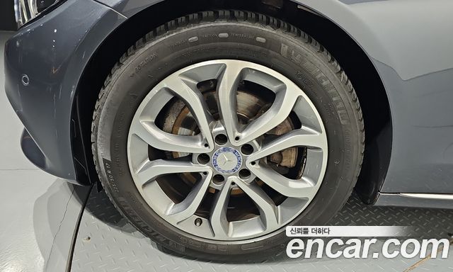 Mercedes-Benz C-Class 2016 — photo 5