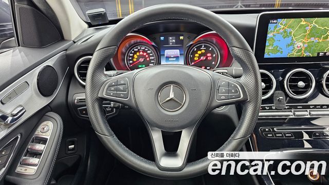 Mercedes-Benz C-Class 2016 — photo 19