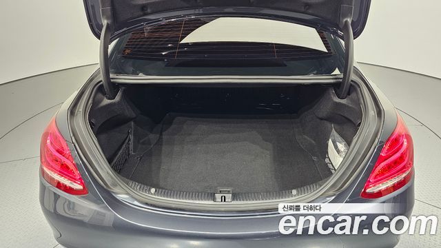 Mercedes-Benz C-Class 2016 — photo 26