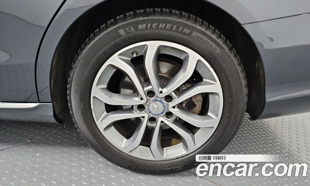 Mercedes-Benz C-Class 2016 — photo 7