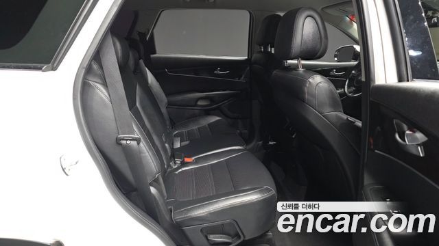 Kia Sorento 2017 — photo 18