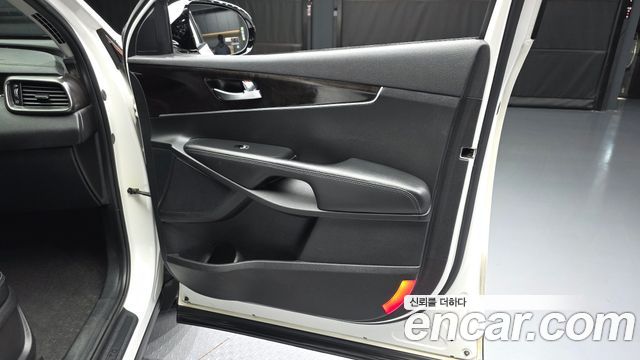 Kia Sorento 2017 — photo 14