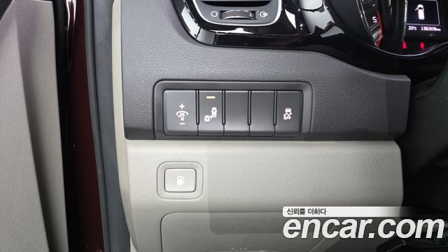Kia Canival 2018 — photo 18