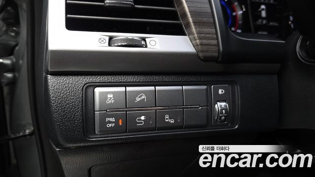 KG Mobility Rexton 2019 — photo 27