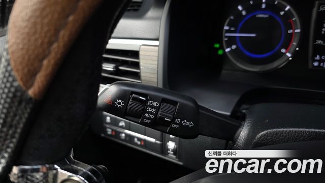 KG Mobility Rexton 2019 — photo 29
