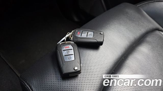 KG Mobility Rexton 2019 — photo 32