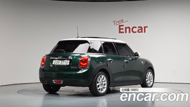 Mini Cooper 2015 — photo 2