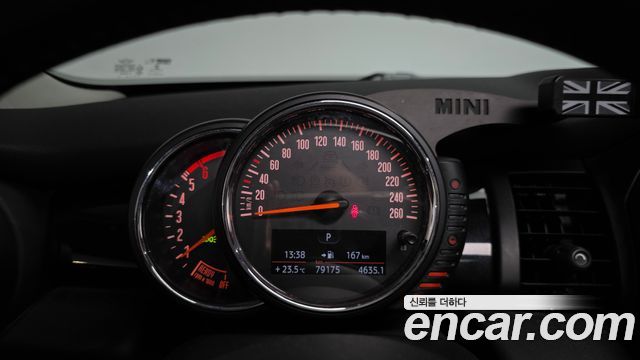 Mini Cooper 2015 — photo 11