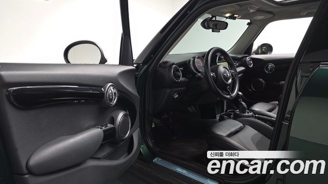 Mini Cooper 2015 — photo 13