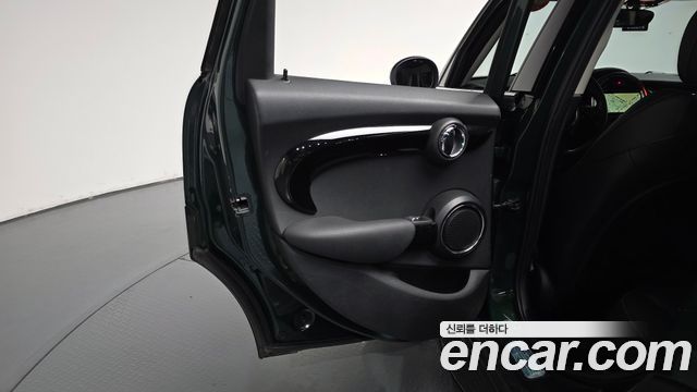 Mini Cooper 2015 — photo 15
