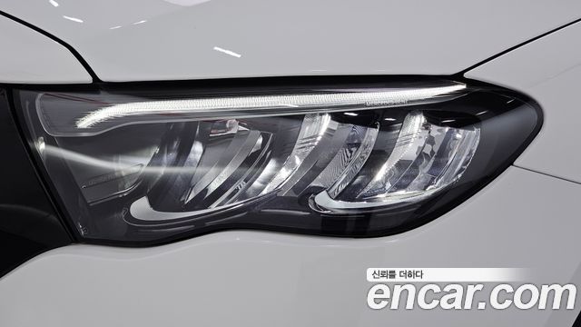Mercedes-Benz E-Class 2026 — photo 8