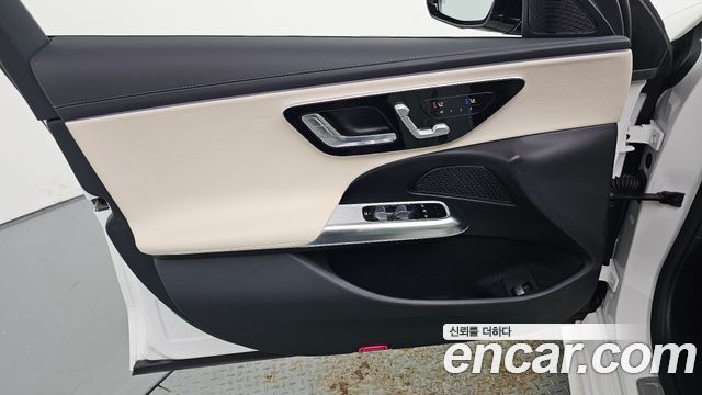 Mercedes-Benz E-Class 2026 — photo 14
