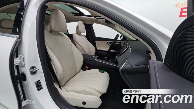 Mercedes-Benz E-Class 2026 — photo 16