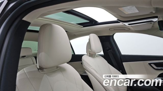 Mercedes-Benz E-Class 2026 — photo 31