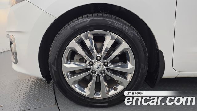 Kia Canival 2017 — photo 5