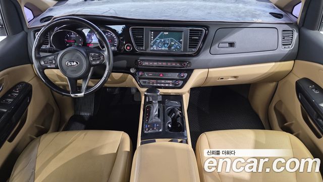 Kia Canival 2017 — photo 7
