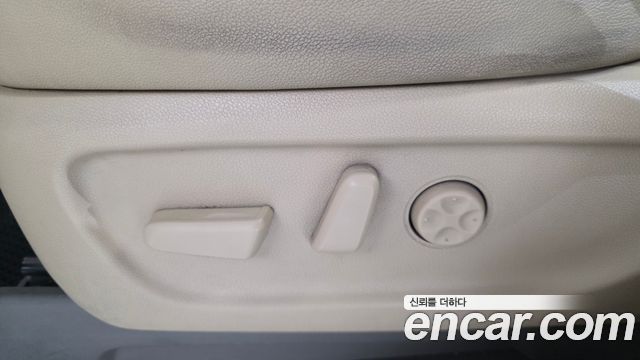 Kia Canival 2017 — photo 14