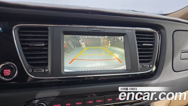 Kia Canival 2017 — photo 15