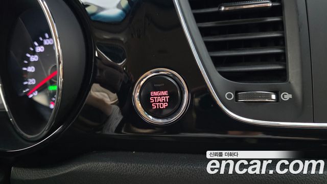 Kia Canival 2017 — photo 17