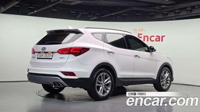 Hyundai Santafe 2016 — photo 2