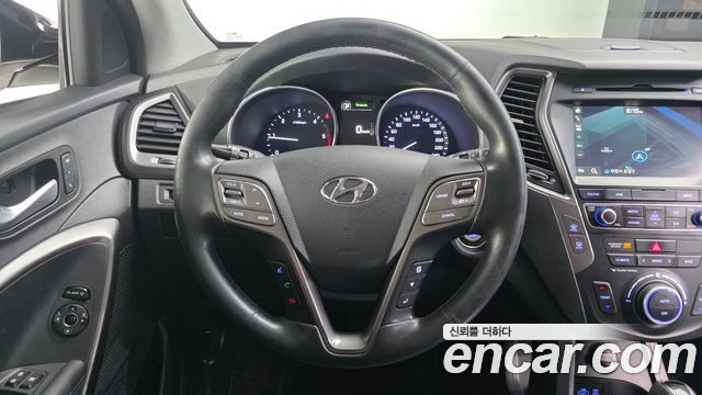 Hyundai Santafe 2016 — photo 13