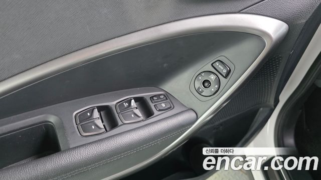 Hyundai Santafe 2016 — photo 18
