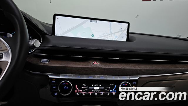 Genesis G80 2023 — photo 19