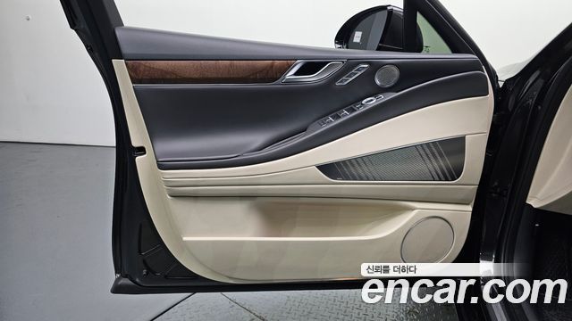 Genesis G80 2023 — photo 14