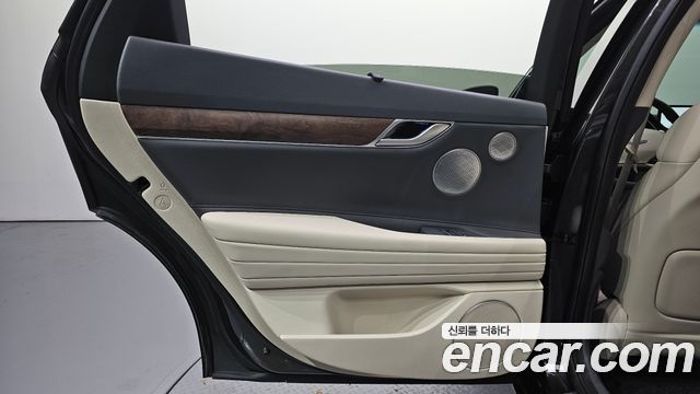 Genesis G80 2023 — photo 15