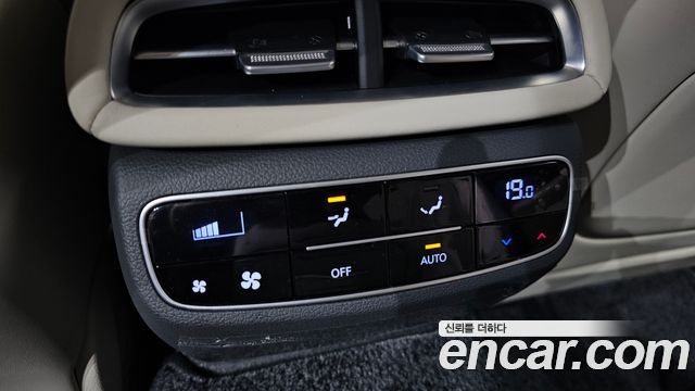 Genesis G80 2023 — photo 35