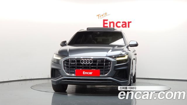 Audi Q8 2021 — photo 3