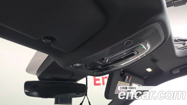 Audi Q8 2021 — photo 25