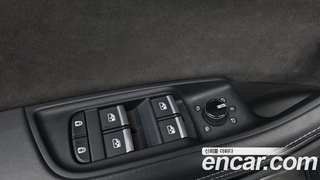 Audi Q8 2021 — photo 26