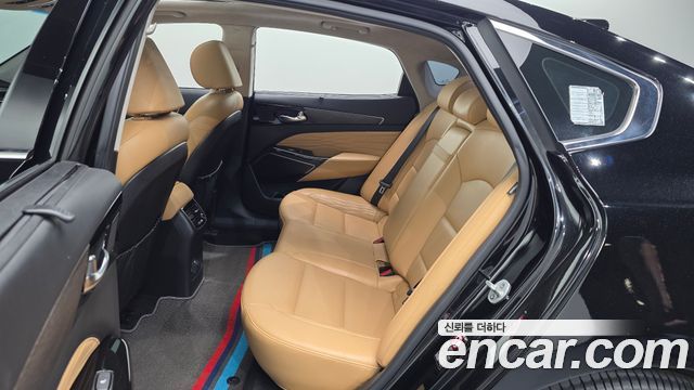 Kia K7 2020 — photo 11