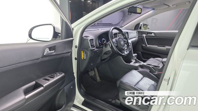 Kia Sportage 2016 — photo 13