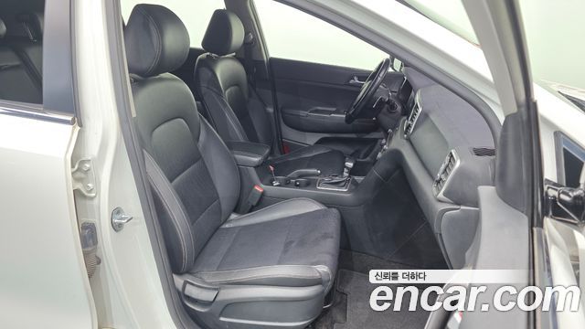 Kia Sportage 2016 — photo 17