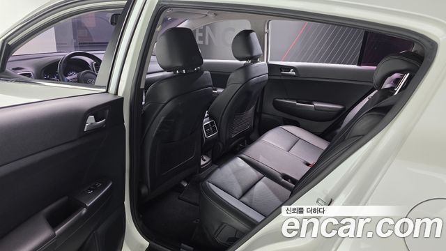 Kia Sportage 2016 — photo 16