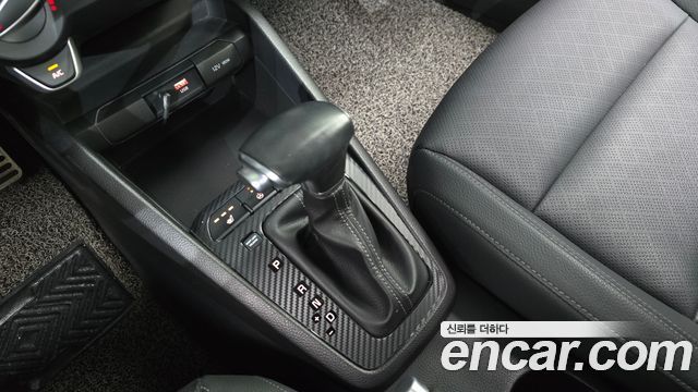 Kia Stonic 2019 — photo 12
